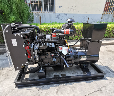 小型康明斯柴油发电机20kw 4B3.9-G2